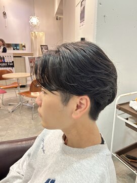 ロックワークオレンジ 西中島店(ROCK WORK ORANGE) メンズパーマ＊ センターパート