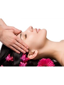 ＊ヘアデザインは健やかな頭皮と素髪から＊《本格バリ式スパ/クリームバス》で極上の癒し体験を