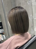 ラック(LUCK)&nbsp;ボブグレージュ/船橋/くすみベージュ/細めハイライト