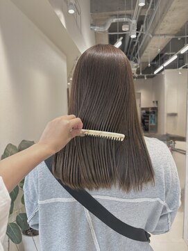 リル 茅ヶ崎(Liru:) ヘーゼルベージュ/小顔/ワンレン/茅ヶ崎/髪質改善