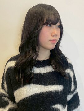 ベルフェミンキルン(Belle femin kilun) 透明感カラー アッシュ 艶髪 顔周りカット 20代 髪質改善 暗髪