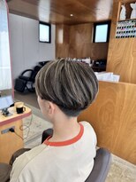 イロ ジェイアール JR奈良店(IRO)&nbsp;ショートボブ×刈り上げショート×コントラストハイライト