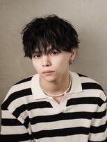 アルファ 新宿(alpha)&nbsp;フェザーパーマ/ブルーブラック/刈り上げセンターパート[新宿]