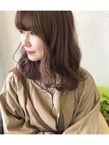ヘアデザイン ソラ(Sola) 柔らか可愛いピンクベージュ ふんわりウェーブミディ