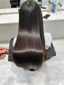 LAPISUTA 門前仲町 ヘアエステ【髪質改善美容院LAPISUTA門前仲町】