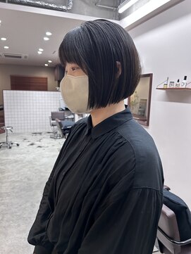 ルックアット(Look at) 【Look at】20代30代40代スリークボブシアベージュ