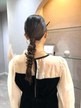 カラークチュール(Color Couture) 黒髪カタログ/ホブルフ/ネビージュ/小顔に見せるヘア/ワンレン