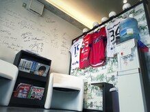 HAIR SHOP ゴウ六の雰囲気（客待ちスペース）