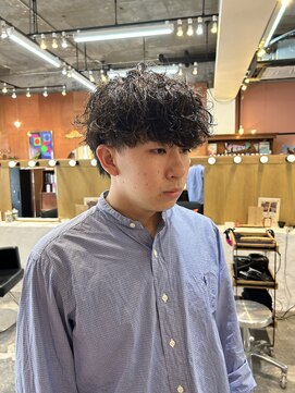 チャプター 問屋町(chapter) シャドウパーマ波巻きパーマメンズマッシュ眉毛カット