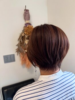 ラブラ(LABRA)の写真/ハイキャリアなオーナーstylistがマンツーマンで施術◎髪質改善ストレートやヘッドスパで予防美容にも◎