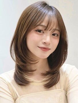 バイオレット 表参道店(Violet) ミディアムレイヤーカットハッシュカット顔周りカットグレージュ