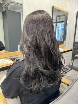 クラン 岡本(Chlan) 暗髪ラベンダー　ゆるふわ艶ロング