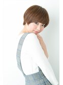 小顔とシルエットにこだわるナチュラルショート★モカブラウン