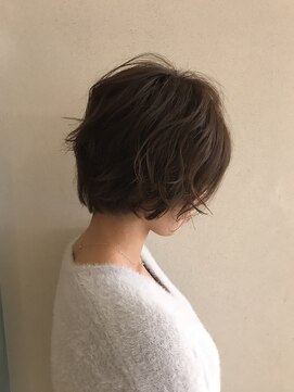 ロンド 銀座(Lond) エアリーショート☆ 担当 伊原