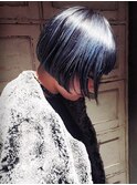 ショートボブ　アッシュネイビー　ハイライトカラー