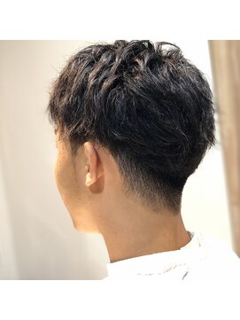 ザワン(The one) 大人気フェード風刈り上げ