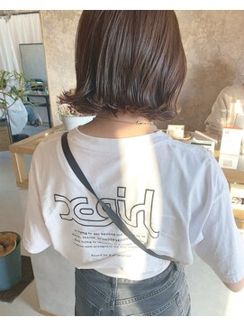 ハチ(hachi) 【カジュアルな】外ハネボブ 艶髪 大人可愛い 20・30代人気♪