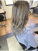 セミロングバレイヤージュ