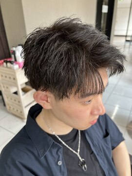 アイズ 海老名(AIZU) メンズカラー アップバング 刈り上げ ナチュラルブラウン