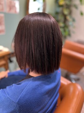 ルアナ(Luana) 切りっぱなしボブスタイル