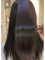 シアン 栄店(CYAN.)&nbsp;湿気にも汗にも負けない！サラ艶ストレート