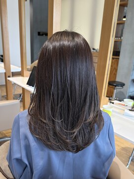 ゼル 大和八木(ZELE) レイヤーカット