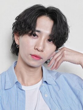 グロウ 天神店(growth) 前下がりセンターパート×ルーズ×スパイラル