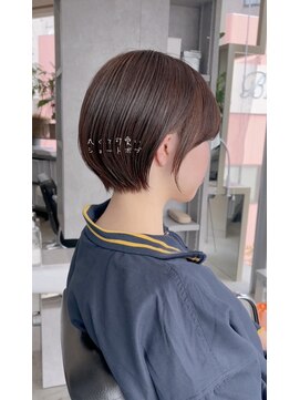 エスキス(ESQUISSE) 丸くて可愛いショートボブ