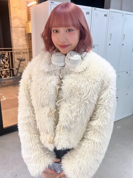 ゲームバイアランスミシー 心斎橋(GAME by Alan Smithee) 桜ピンク