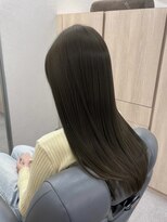 kamie 元町【カミエ】&nbsp;軽めレイヤー×オリーブベージュ
