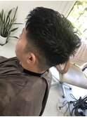刈り上げヘア