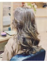 サーティースリー 石川町店(Thirty3) グラマラスウェーブ