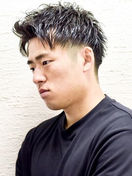 メリケンバーバーショップ コウベ(MERICAN BARBERSHOP KOBE) サイドグラデーション七三オールバックツイストパーマ