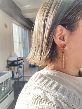 イムア 新道東店(IMUA) 透明感カラー切りっぱなしボブ