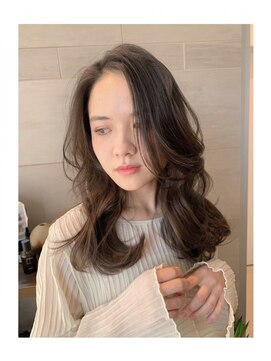 スリーバイキープ 尾山台(THREE by KEEP) 【THREEbyKEEP尾山台、関谷】愛され韓国風レイヤースタイル