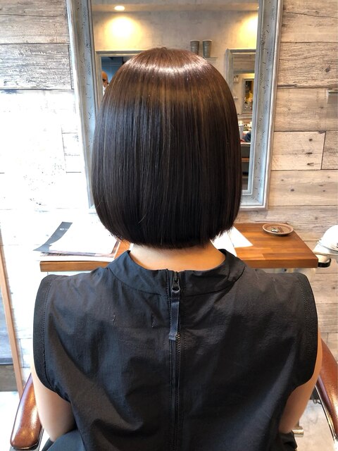 【est 新宿】BASIC BOB ハイライト × 艶髪 × ボブ