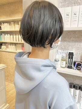 キャアリー(Caary) 福山市美容室Caary ナチュラルパーマのゆるふわショートボブ