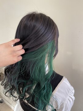 リー 枚方(Lee) 【高階】グレージュ×インナーグリーン