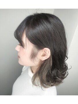 ワット 原宿店(W) 【W-ワット-原宿店 】＊インナーベージュ☆外ハネボブ＊