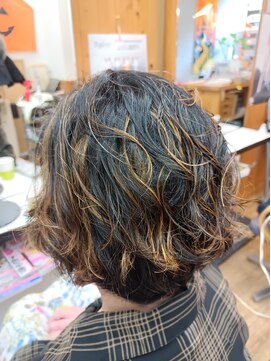 シキサイ(四季彩) ショートボブヘア