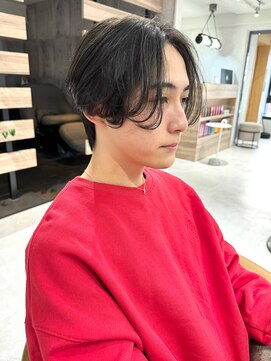 オリ 仙台(Oli) 20代～30代メンズカットセンターパート刈り上げ無し［仙台］