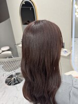 リノ 金山(Rino) デザインカラー/レイヤーカット/ウェットヘア/オリーブベージュ