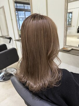 カフカ(CAFCA) グレージュカラー