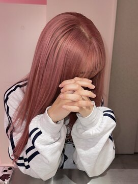 ダズリングディア(Dazzling Deer) ストレートロング/ピンクベージュ/イメチェン