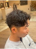 波巻きフェザーアップバング