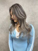 サニー 渋谷(SUNNY)&nbsp;バレイヤージュ、ハイライト、レイヤーカット、ケアブリーチ