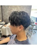 センターパート緩めツイスパ