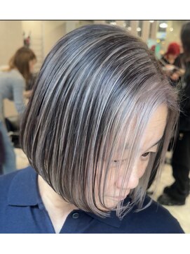 レディアル 大宮(REDEAL ope.) 【みちよ指名】白髪率に合わせた白髪ぼかし