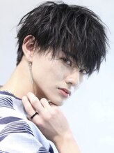 黒髪でも垢抜ける＊濡れ感×シャープな色気ヘア◎重さを感じさせず、自然と垢抜ける上品な仕上がり