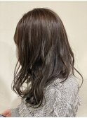 グレージュ系カラーXミディアムスタイル